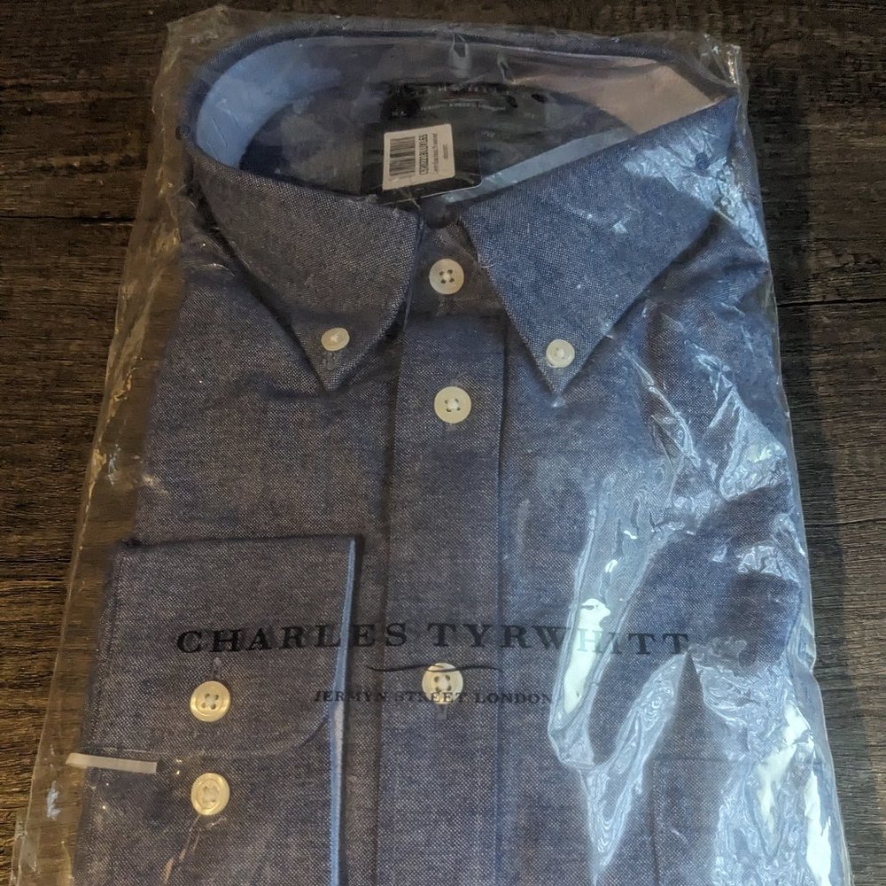 Men's XL Charles Tyrwhitt Button-up Dress Shirt - unopened, classic fit